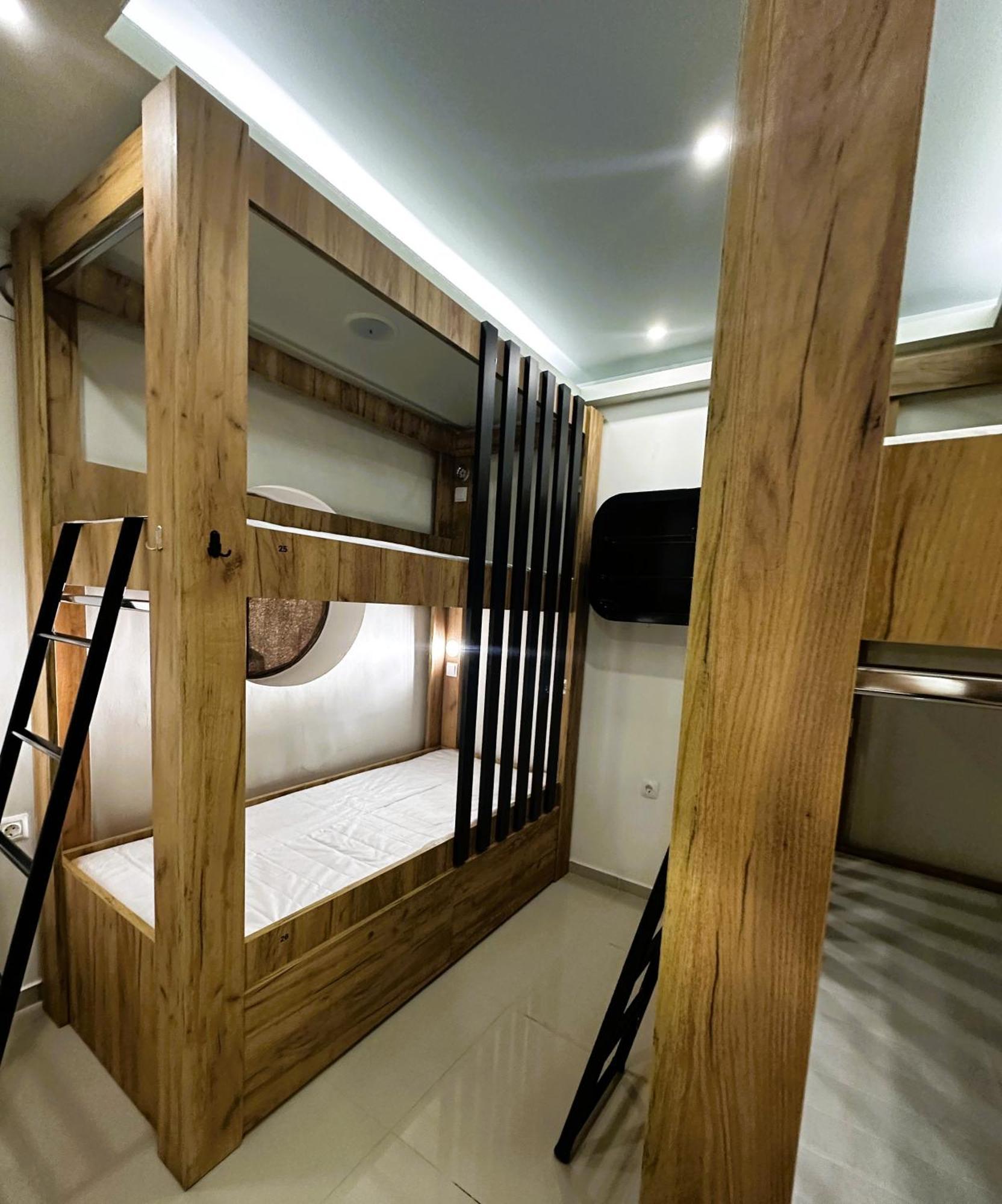 Hostel Parea Hersonissos Экстерьер фото