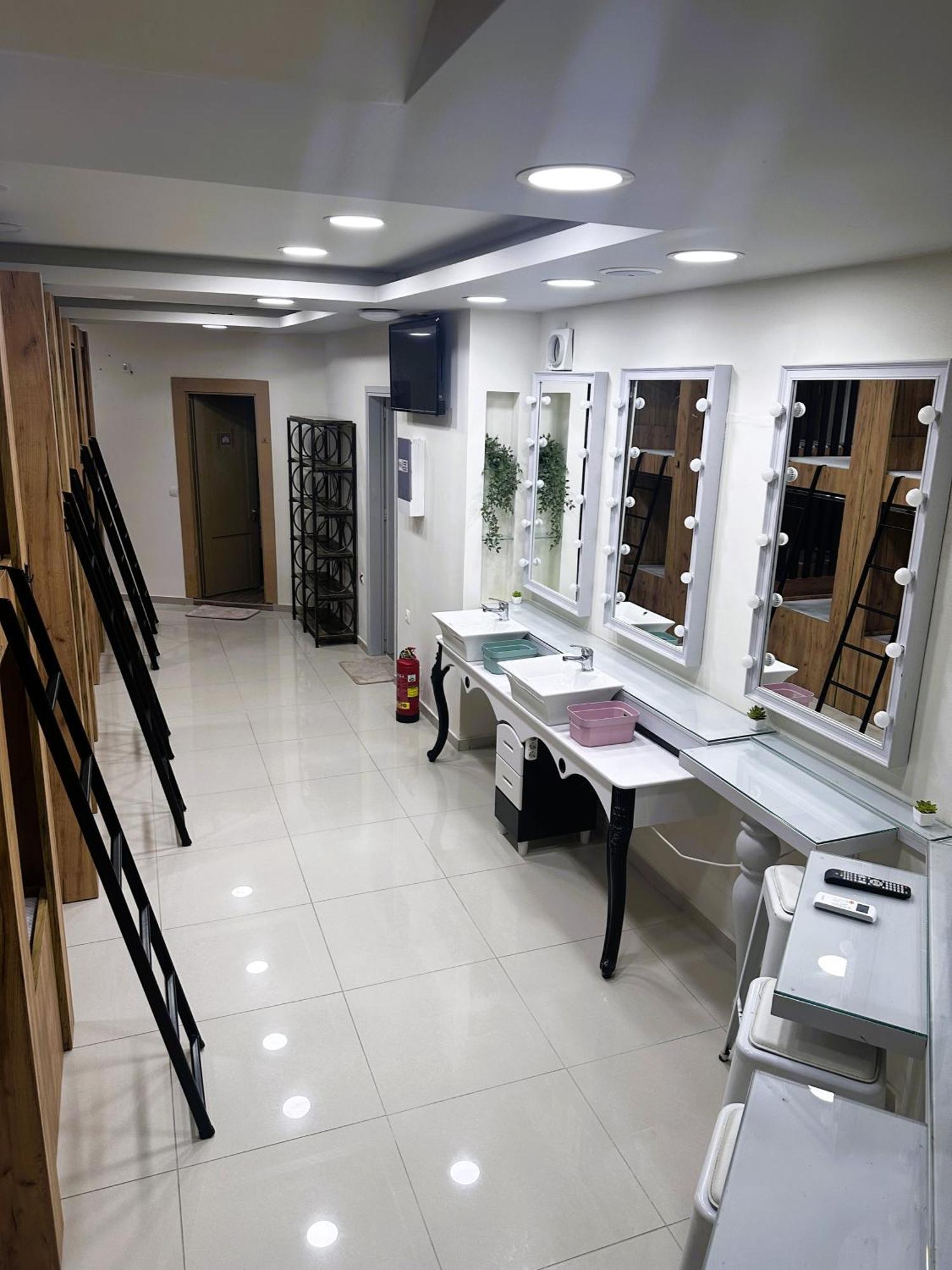 Hostel Parea Hersonissos Экстерьер фото